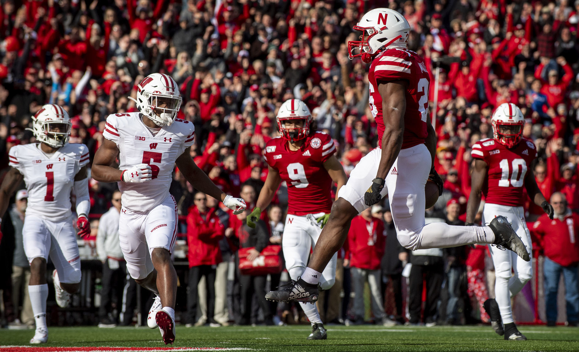 Wisconsin vs. Nebraska, 11.16